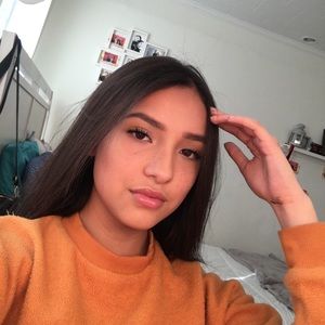 Meet your Posher, Paulina